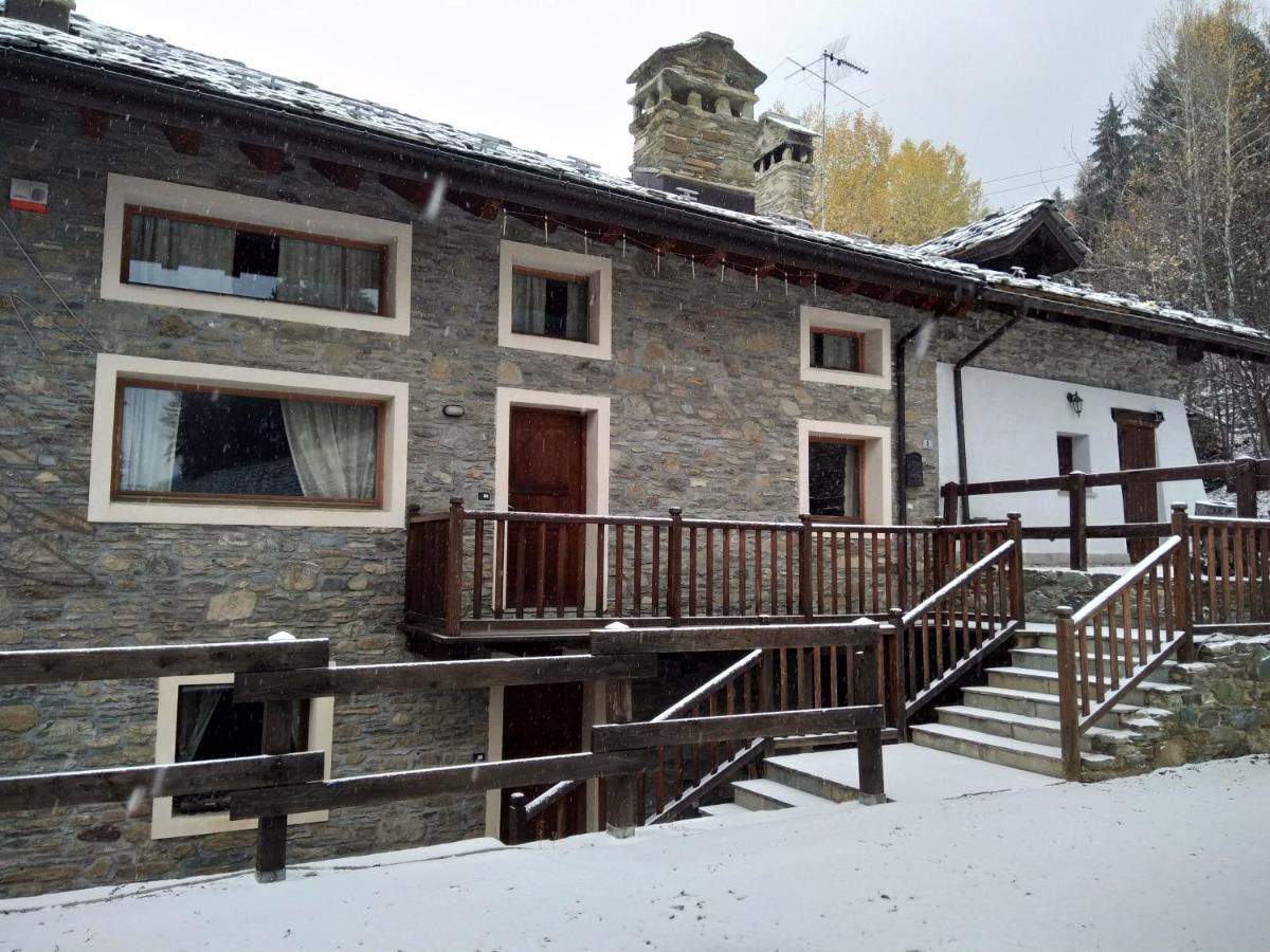 Affittacamere I Picchi Gressan Exterior photo